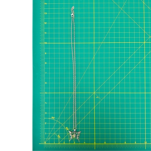 SILVER BUTTERFLY Necklace - Picture 4 of 4